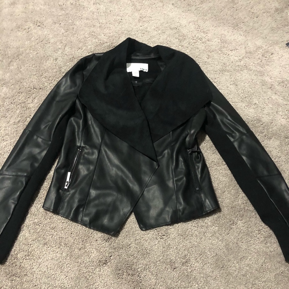 Pleather jacket w suede like detail